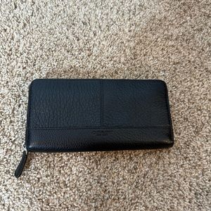 Coach wallet zippered black